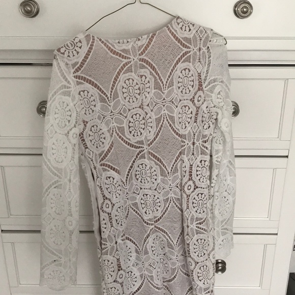 White lace body con dress - Picture 4 of 4